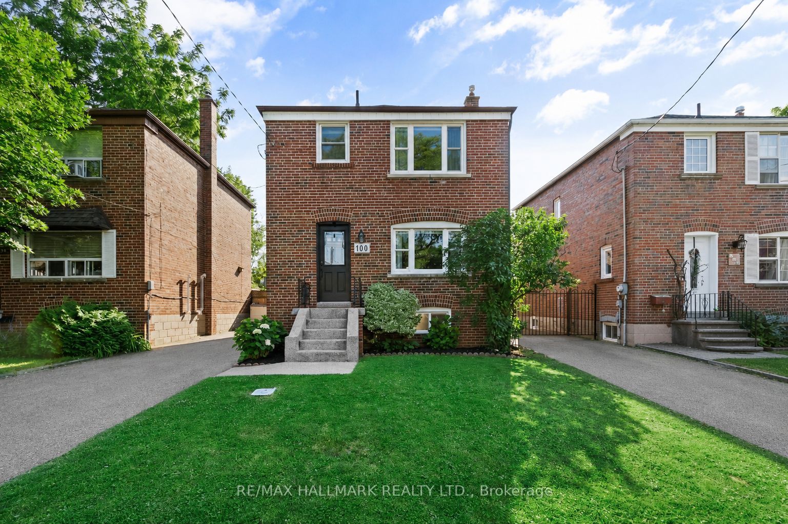 Photo 1 of 37 — 100 Atlee Avenue, Toronto, ON M1N 3X4