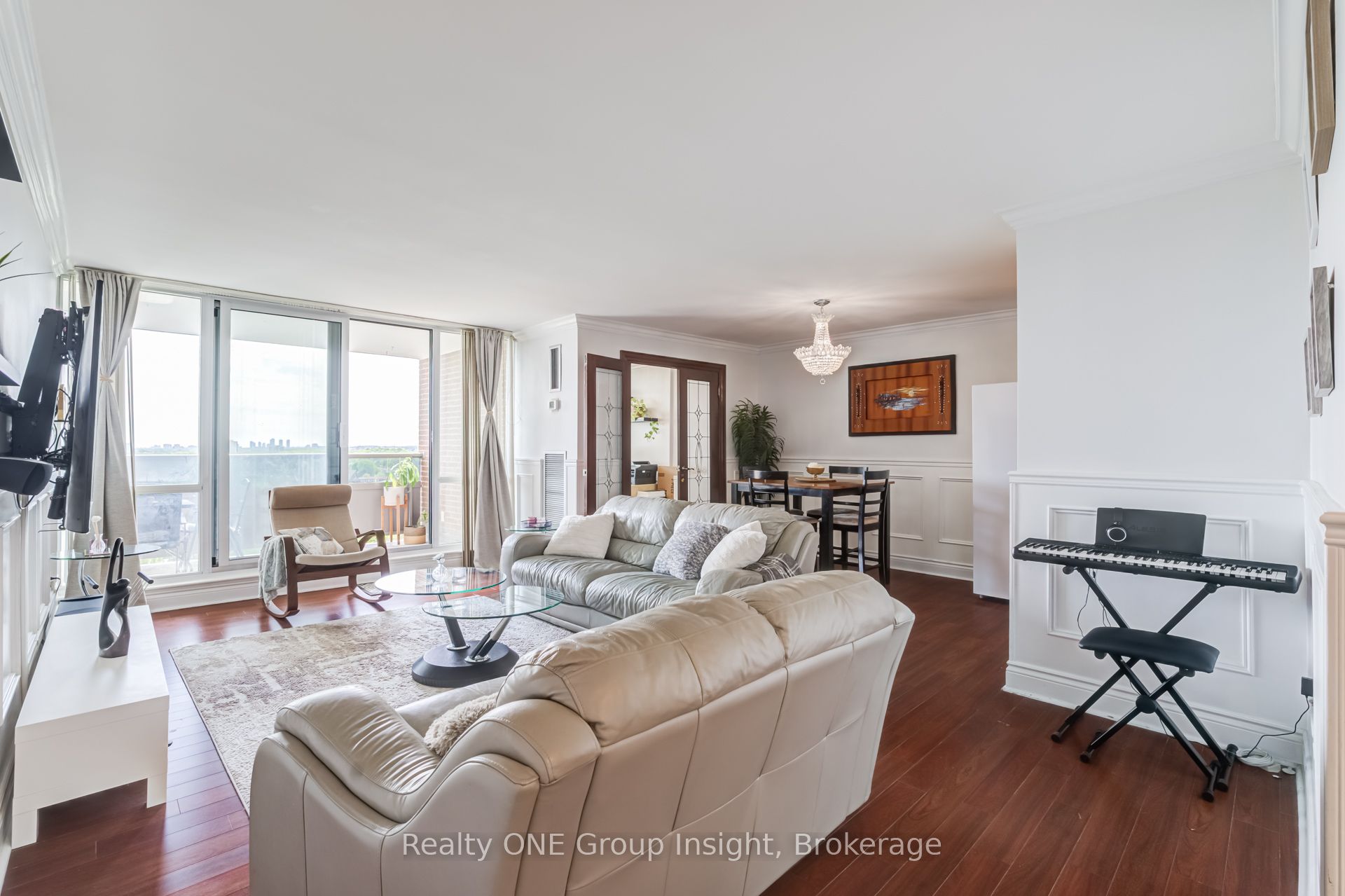 625 The West Mall N/A 1105