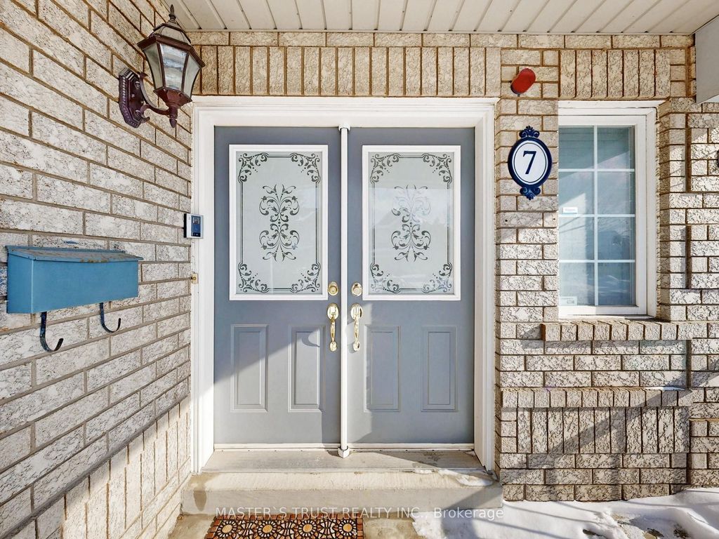 Photo of 7 Woodcock Avenue, Ajax, ON L1T 4J5 (MLS # E12725530)