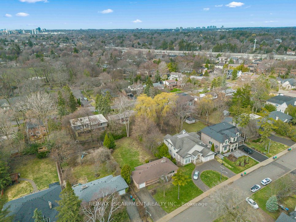 1546 Lorne Wood Road