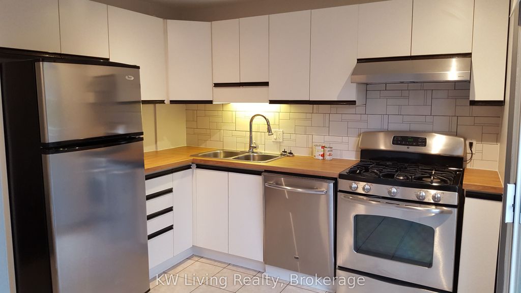 Photo of 928 Broadview Avenue, Toronto, ON M4K 2R1 (MLS # E13488934)