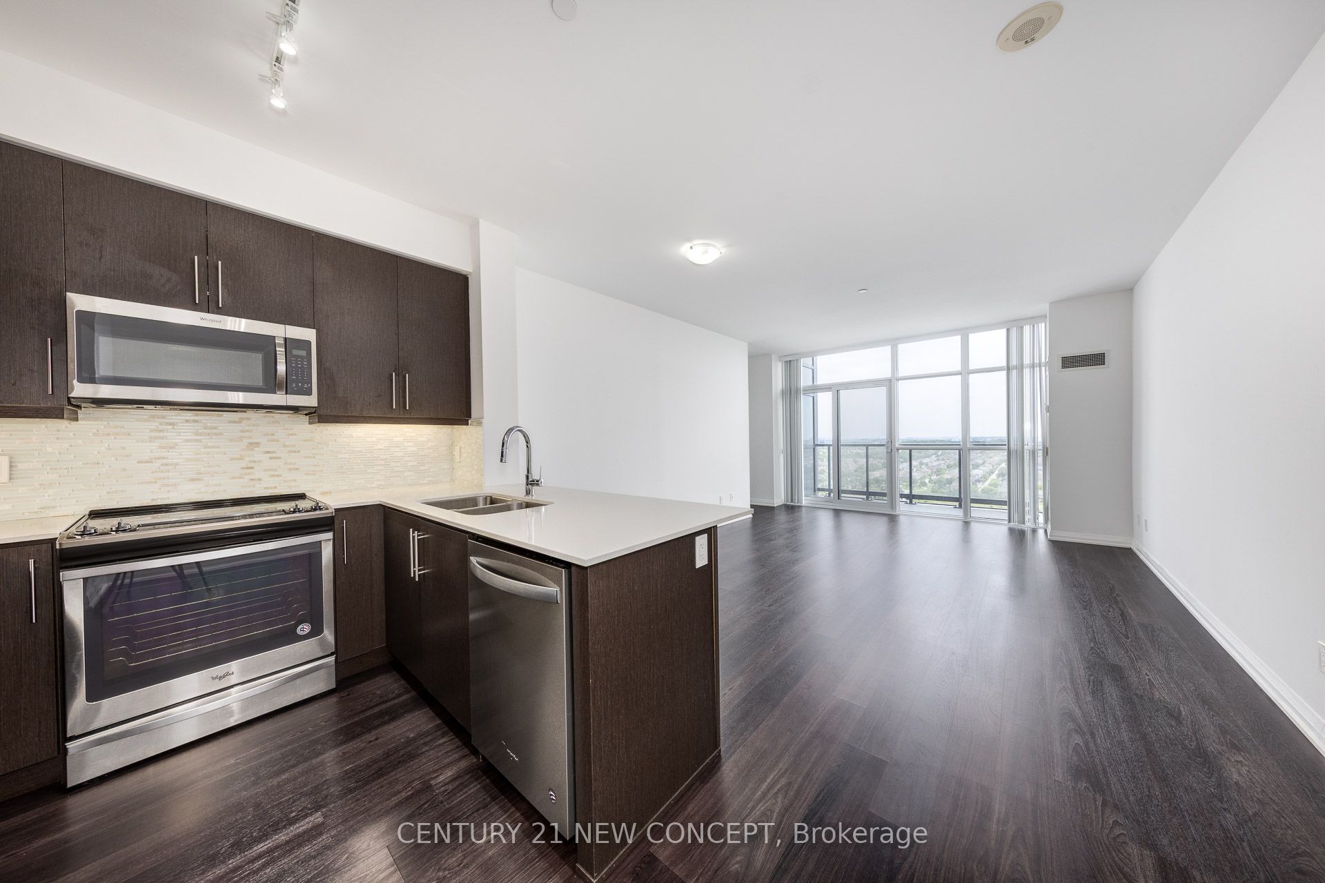 65 Oneida Crescent Ph10