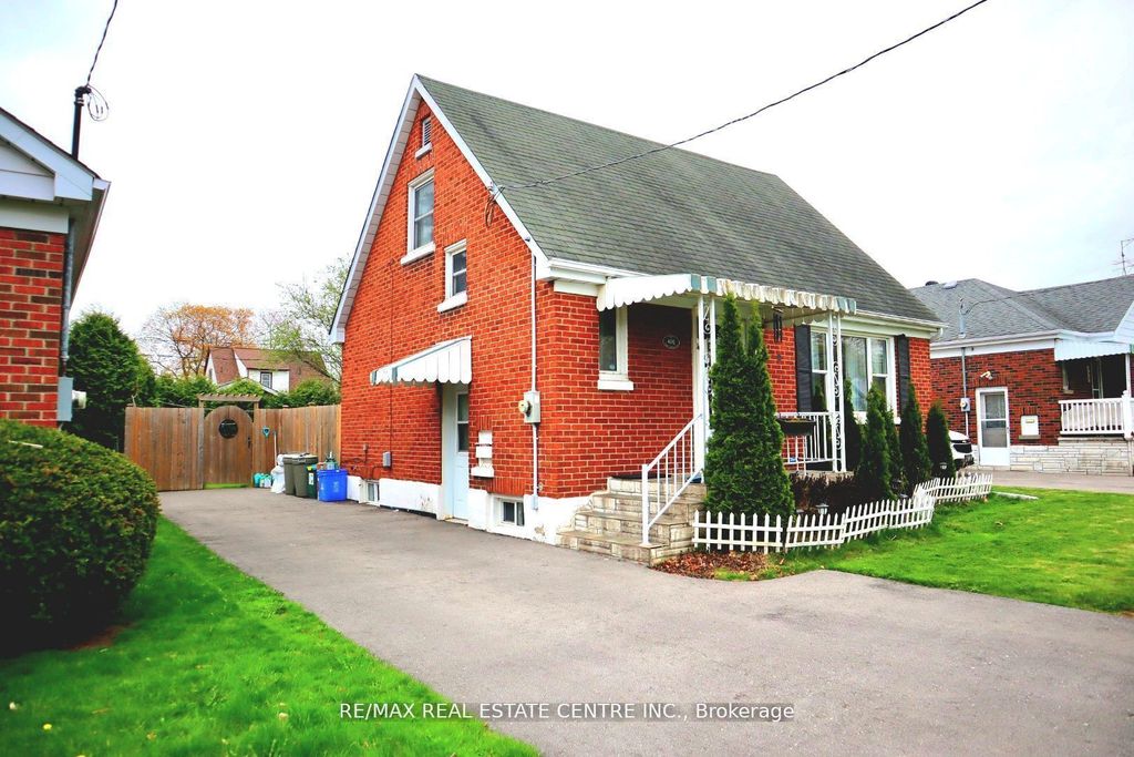 Photo of 401 Elgin Street E, Oshawa, ON L1G 1V1 (MLS # E13524868)