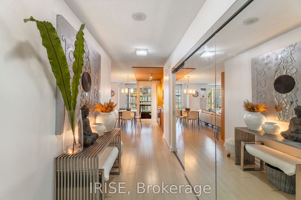 Photo of 10 Capreol Court #949, Toronto, ON M5V 4B3 (MLS # C12988614)