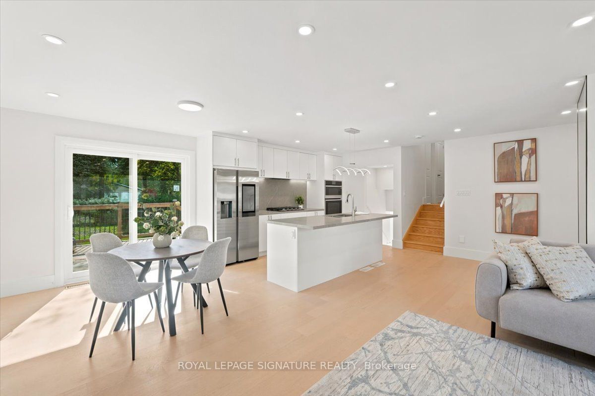 7 Parkside Drive