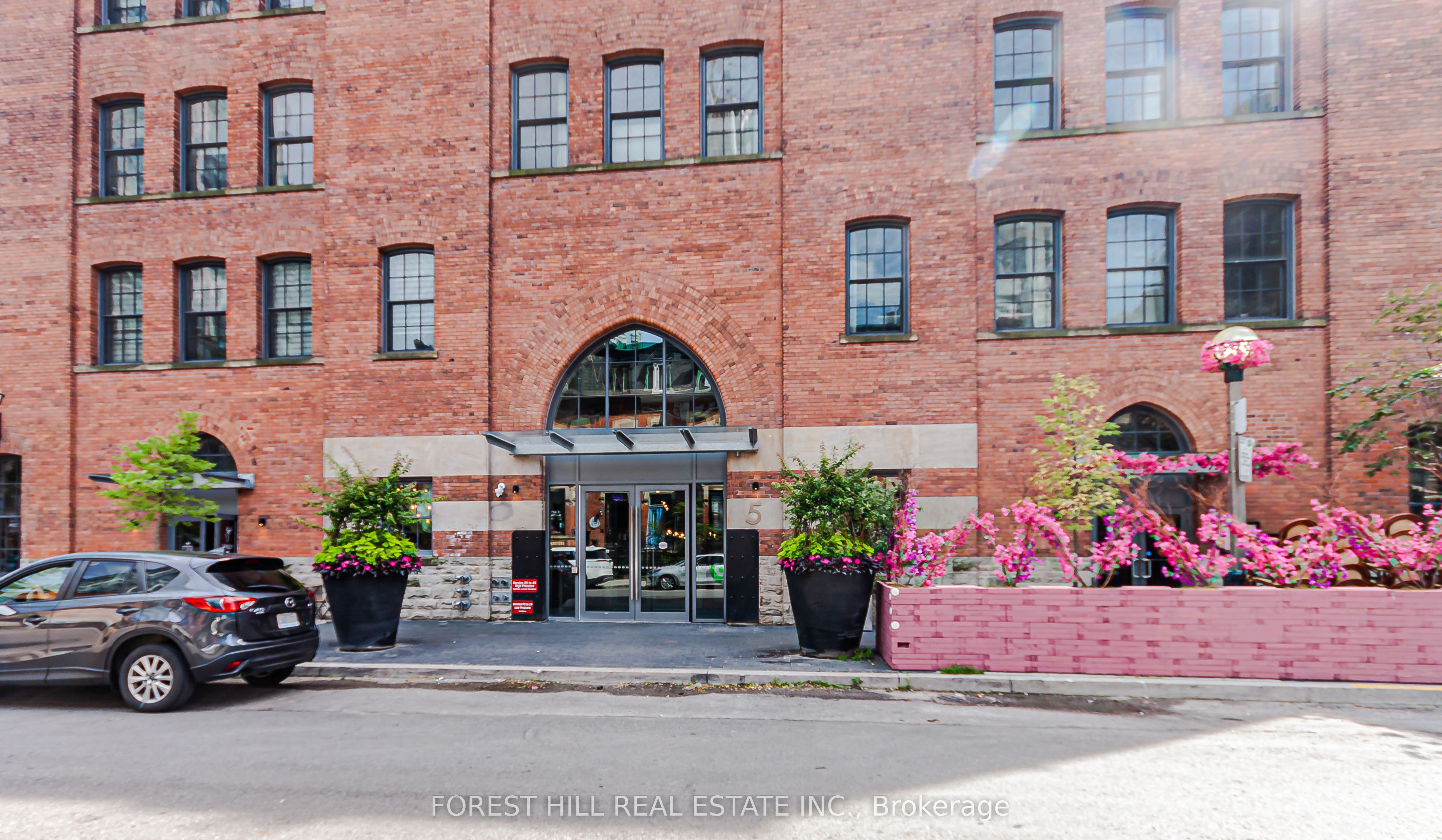 5 St Joseph Street 909
