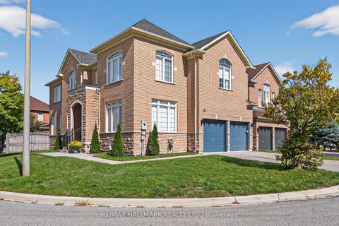 50 Bentwood Crescent Vaughan ON L4J 8R3