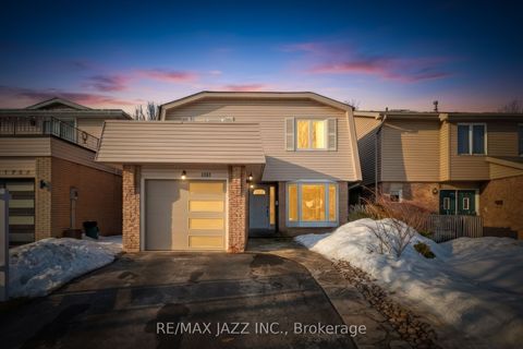 Property photo of 1757 shadybrook drive, pickering, ON l1v 3a6