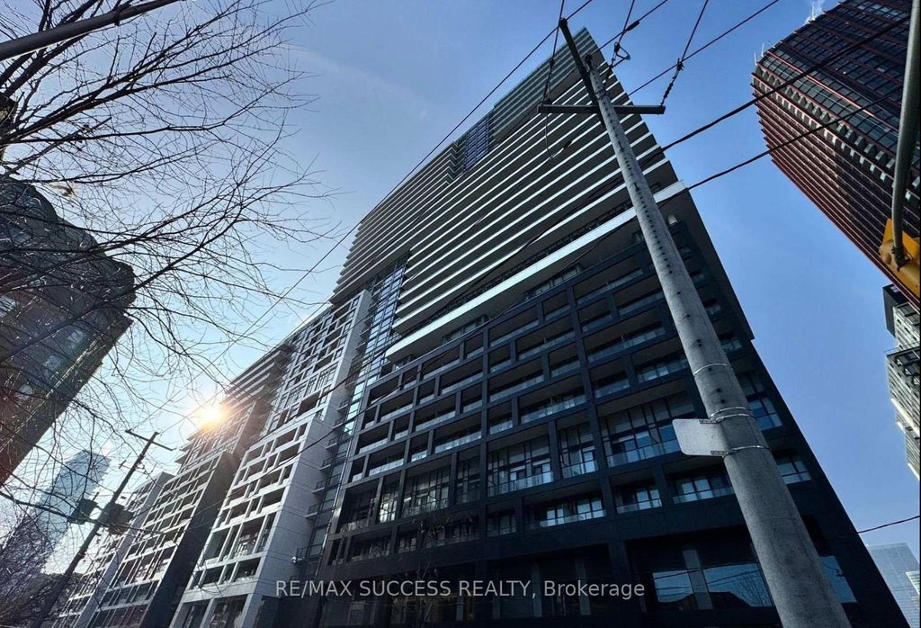 Photo of 70 Princess Street #1925A, Toronto, ON M5A 0X6 (MLS # C13801912)