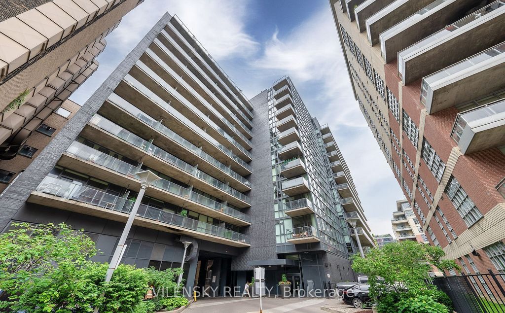 Photo of 478 King Street W #909, Toronto, ON M5V 0A8 (MLS # C12291370)