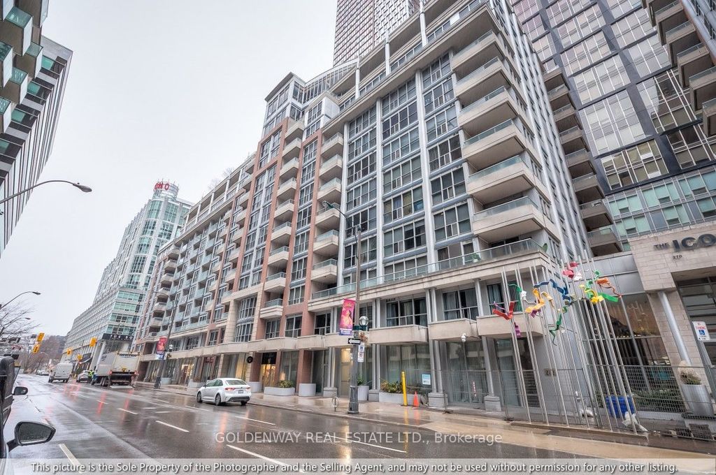 Photo of 270 Wellington Street W #708, Toronto, ON M5V 3P5 (MLS # C12965442)