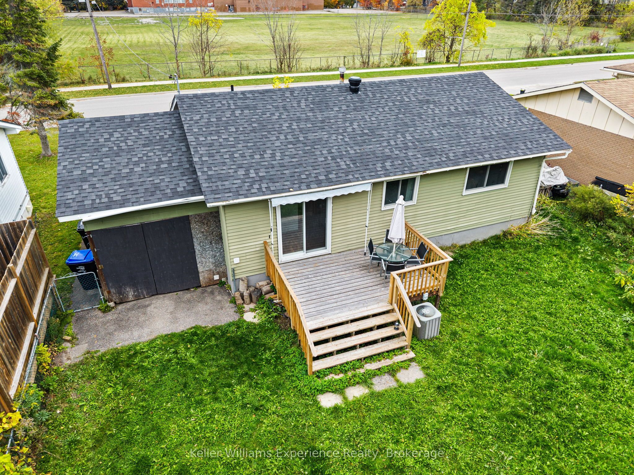706 Simcoe Avenue