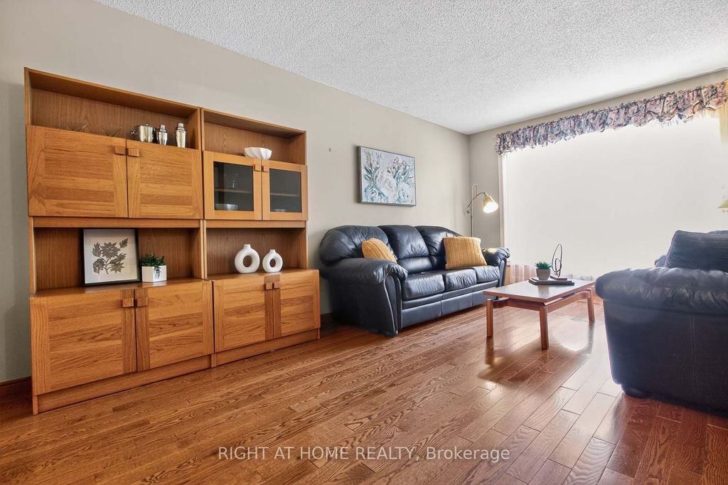 Photo of 4433 Sedgefield Road, Mississauga, ON L5M 3B6 (MLS # W12785774)