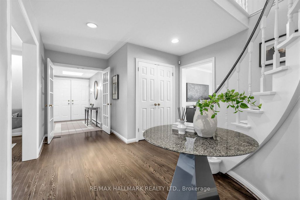 Photo of 35 Elliotwood Court, Toronto, ON M2L 2P8 (MLS # C12819784)