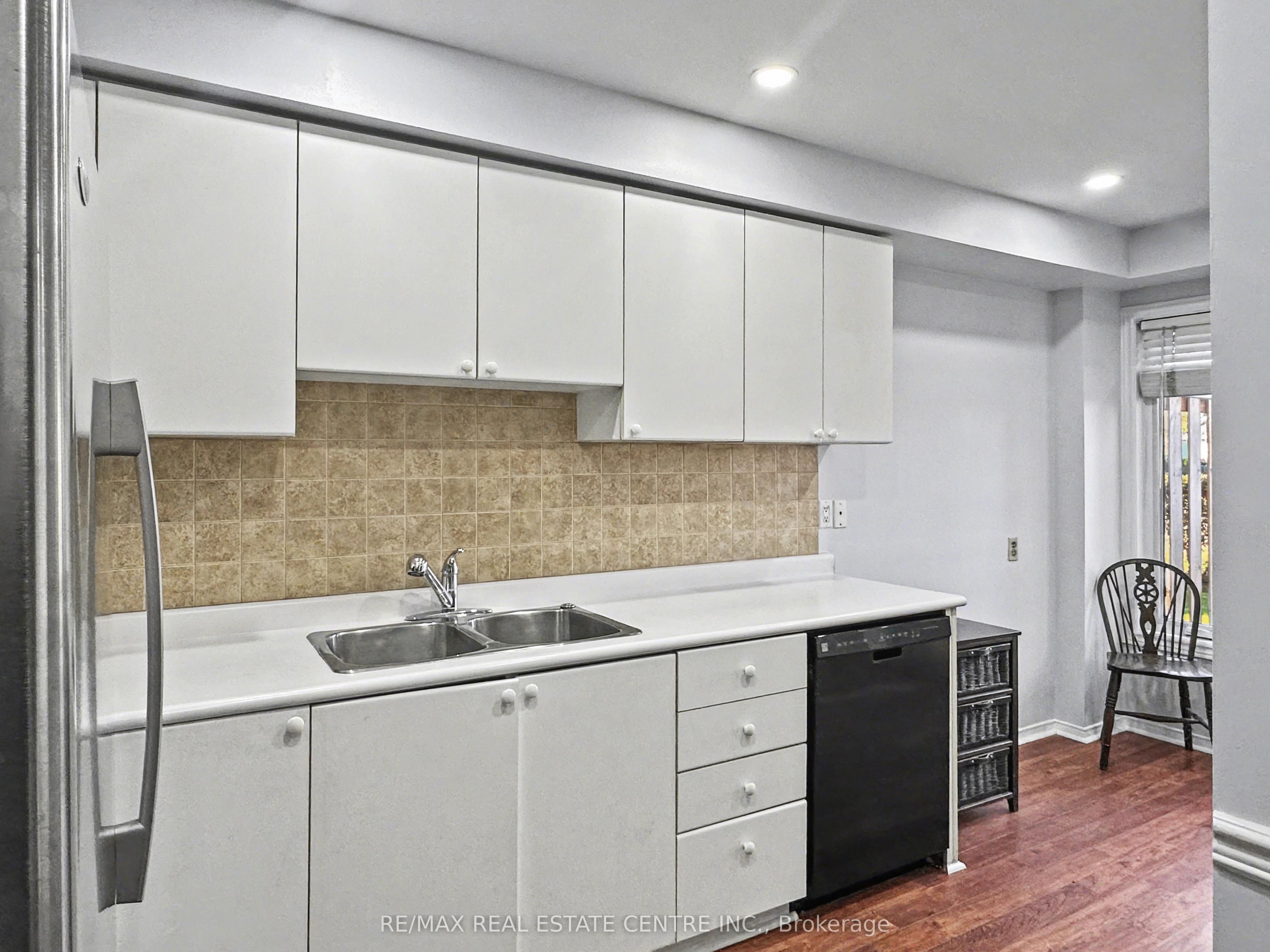 2215 Cleaver Avenue 22