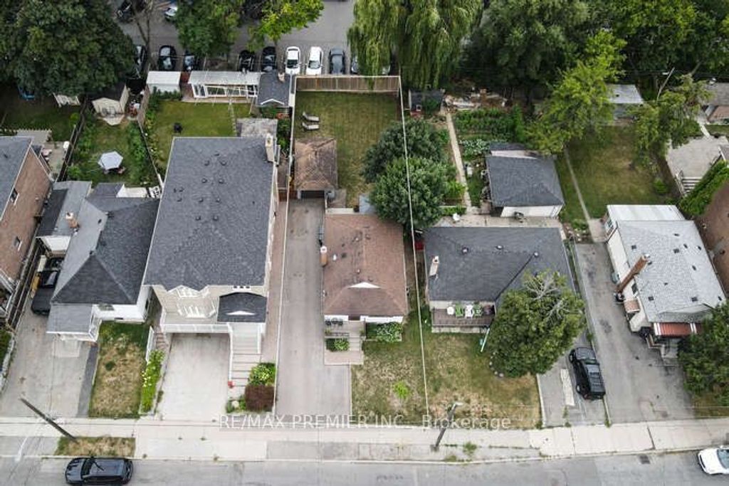 Photo of 1223 Glencairn Avenue, Toronto, ON M6B 2B6 (MLS # W12356470)