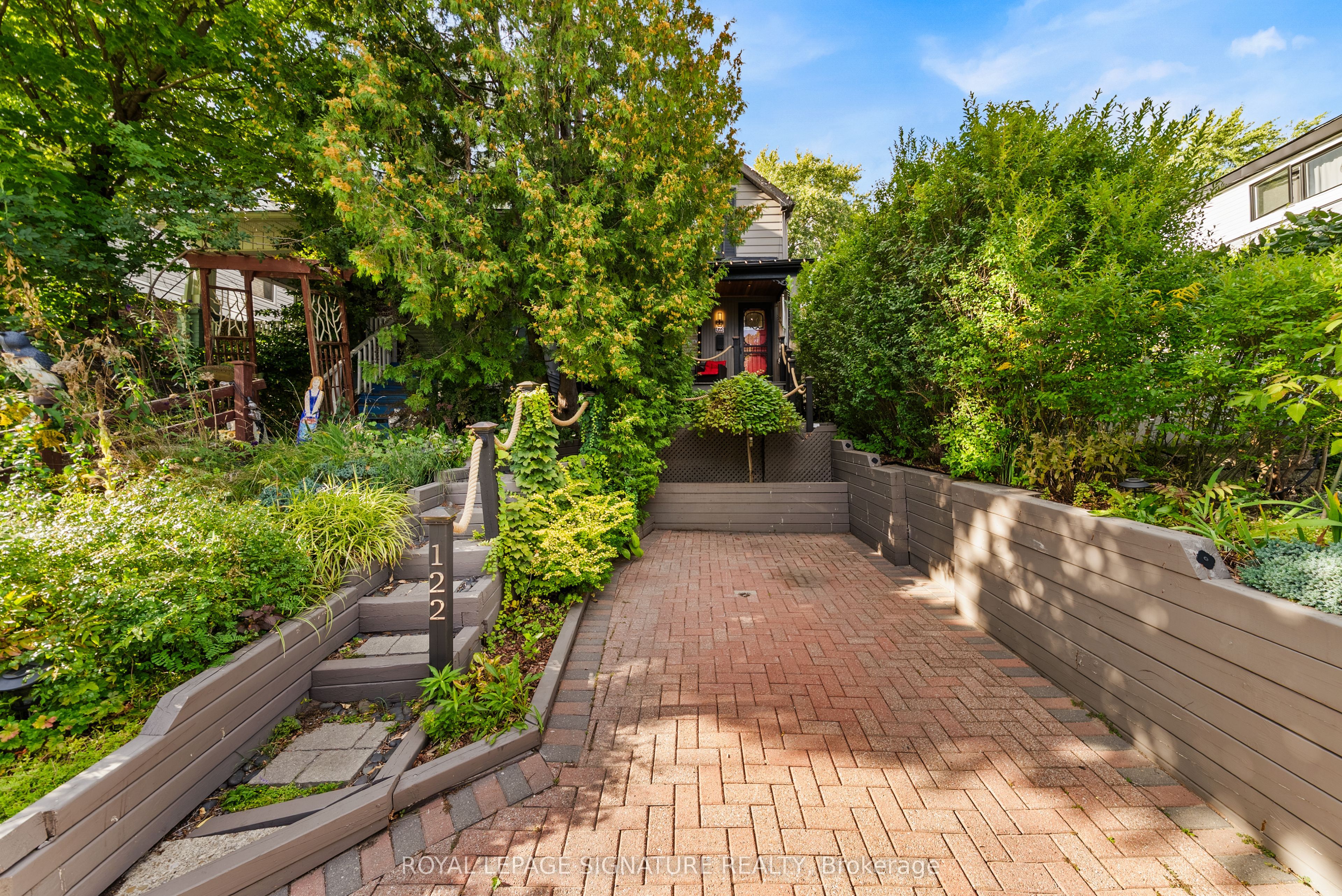 122 Duvernet Avenue