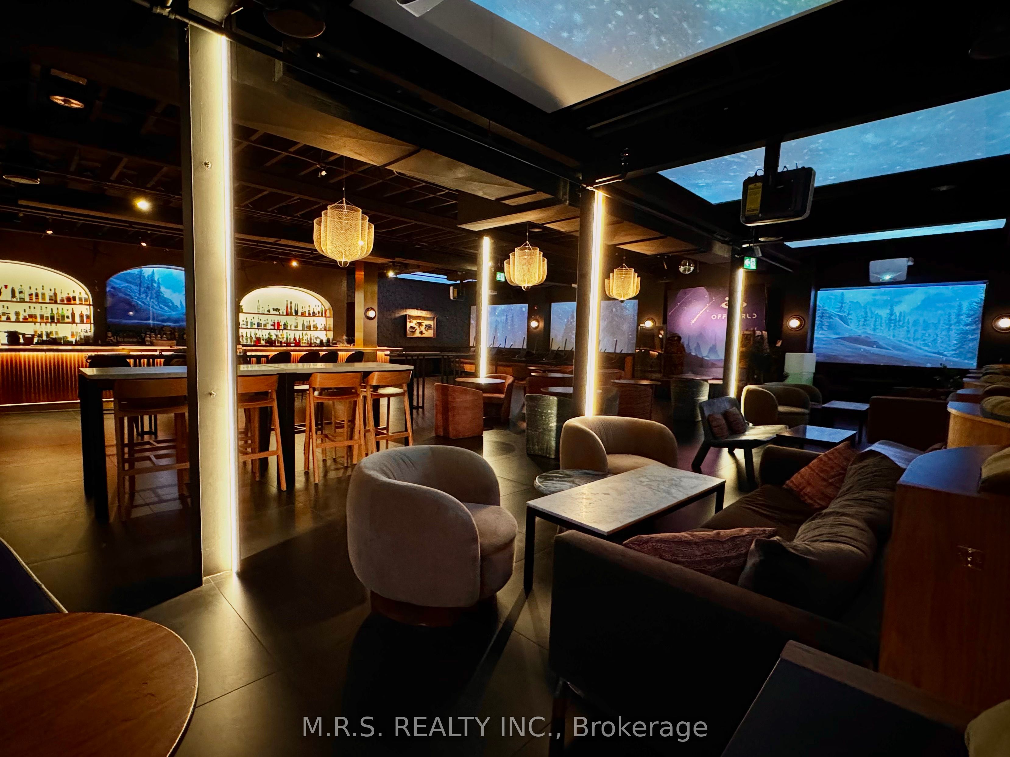 739 Queen Street W 2nd Floor