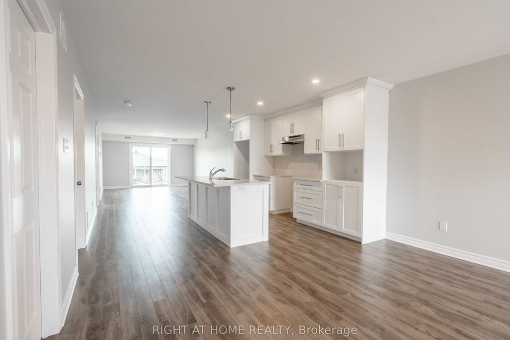 Photo of 157/157A Woodland Drive, Cornwall, ON K6H 0J9 (MLS # X13055740)