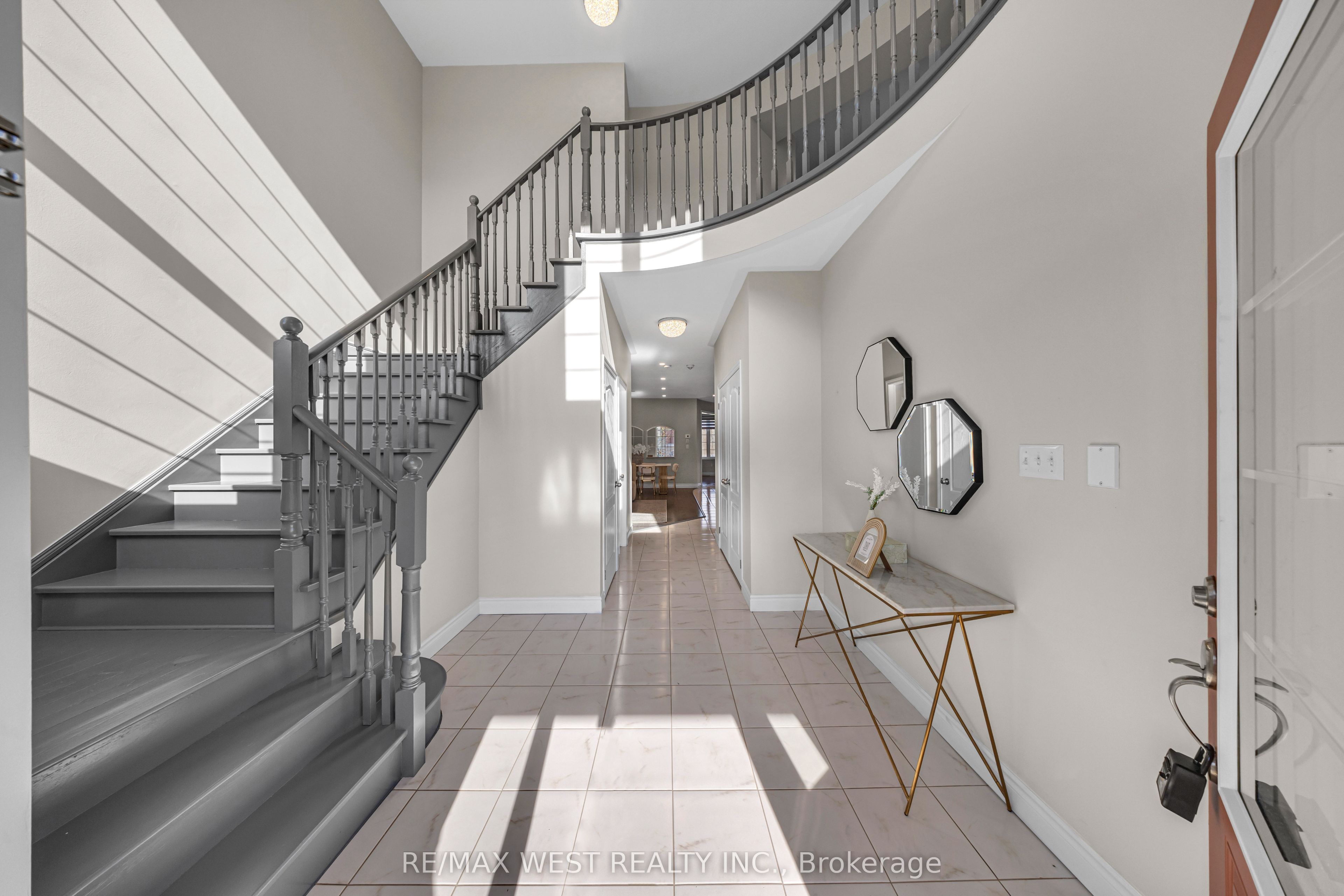 2485 Bandsman Crescent