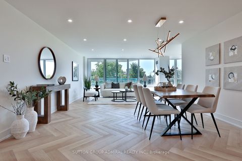 Photo of 7250 Yonge Street #610, Vaughan, ON L4J 7X1 (MLS # N12517092)