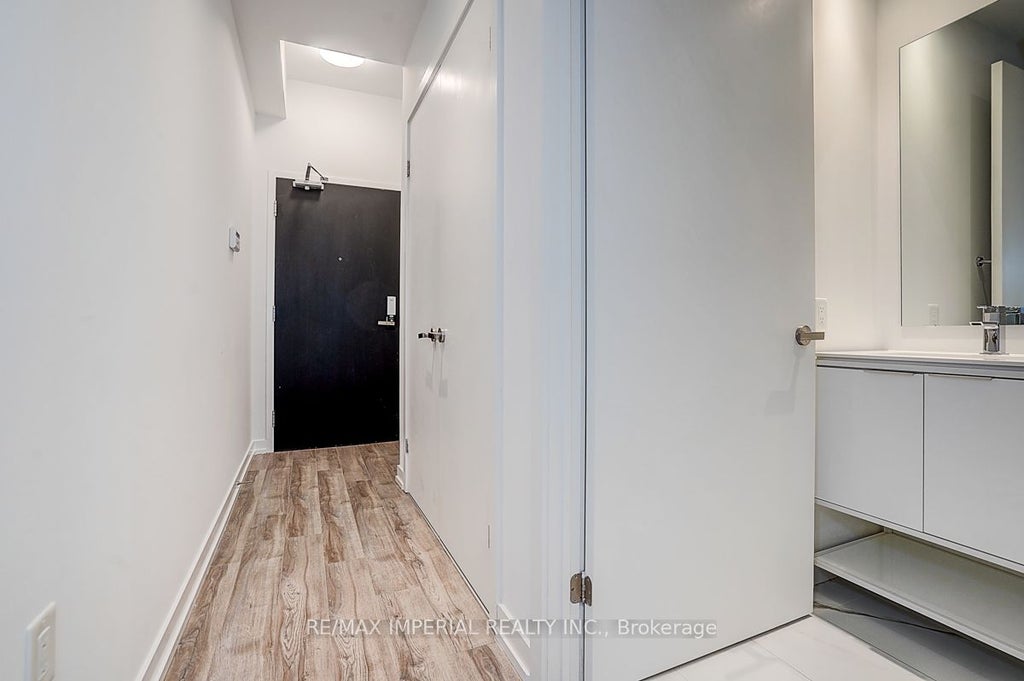 Photo of 77 Shuter Street #710, Toronto, ON M5B 0B8 (MLS # C13884194)