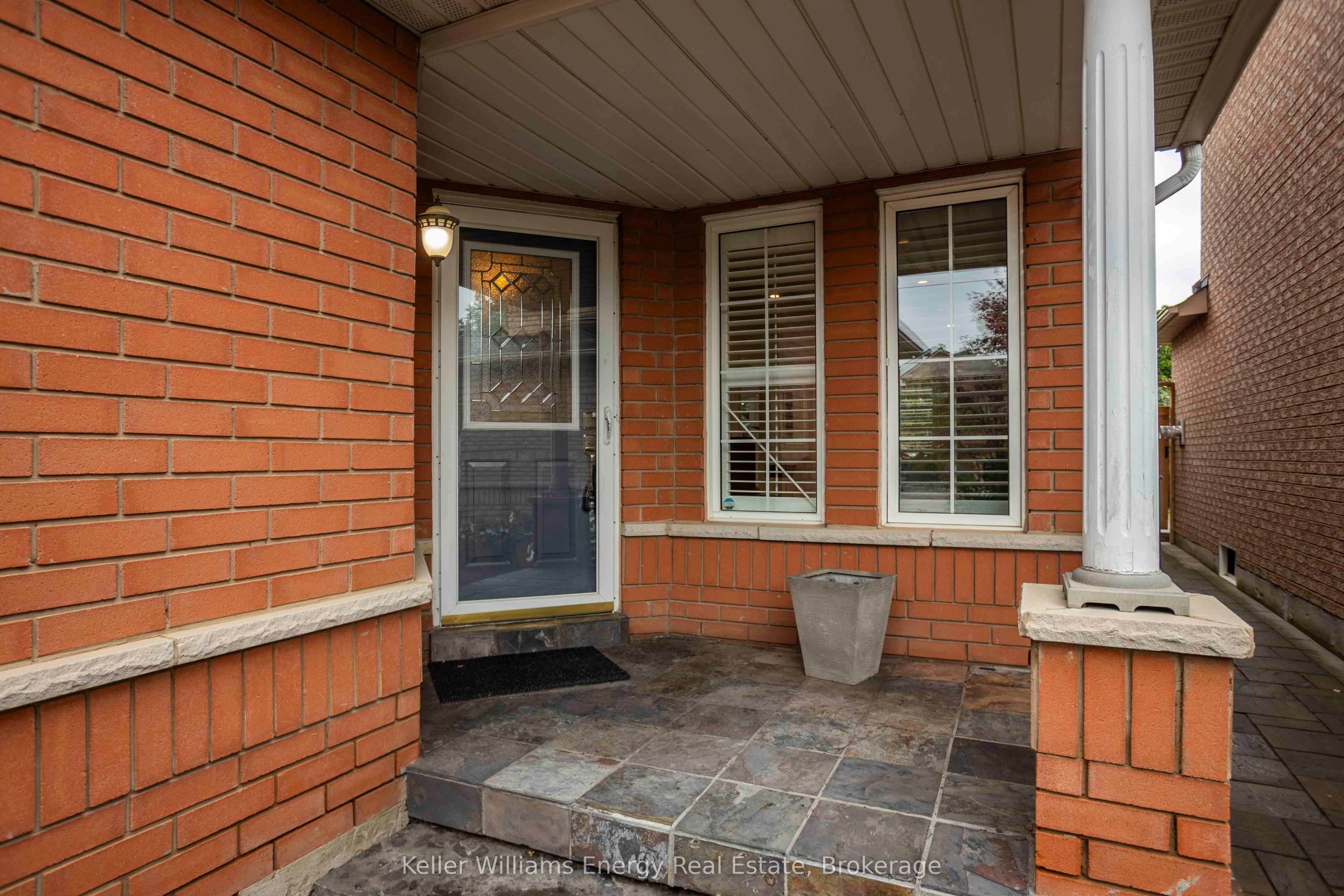113 Isaac Murray Avenue