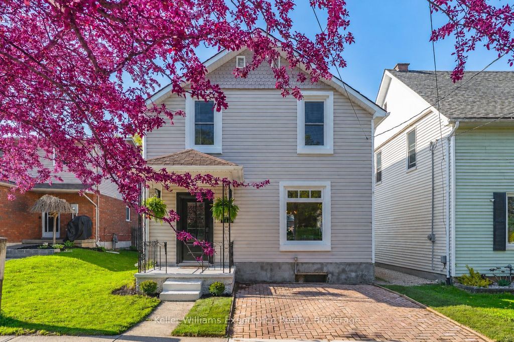 Photo of 538 12th Street W, Owen Sound, ON N4K 3V9 (MLS # X13149852)