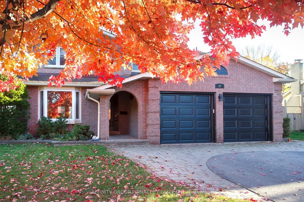 Photo of 37 Parkway Avenue, Kawartha Lakes, ON K9V 5J7 (MLS # X12862492)