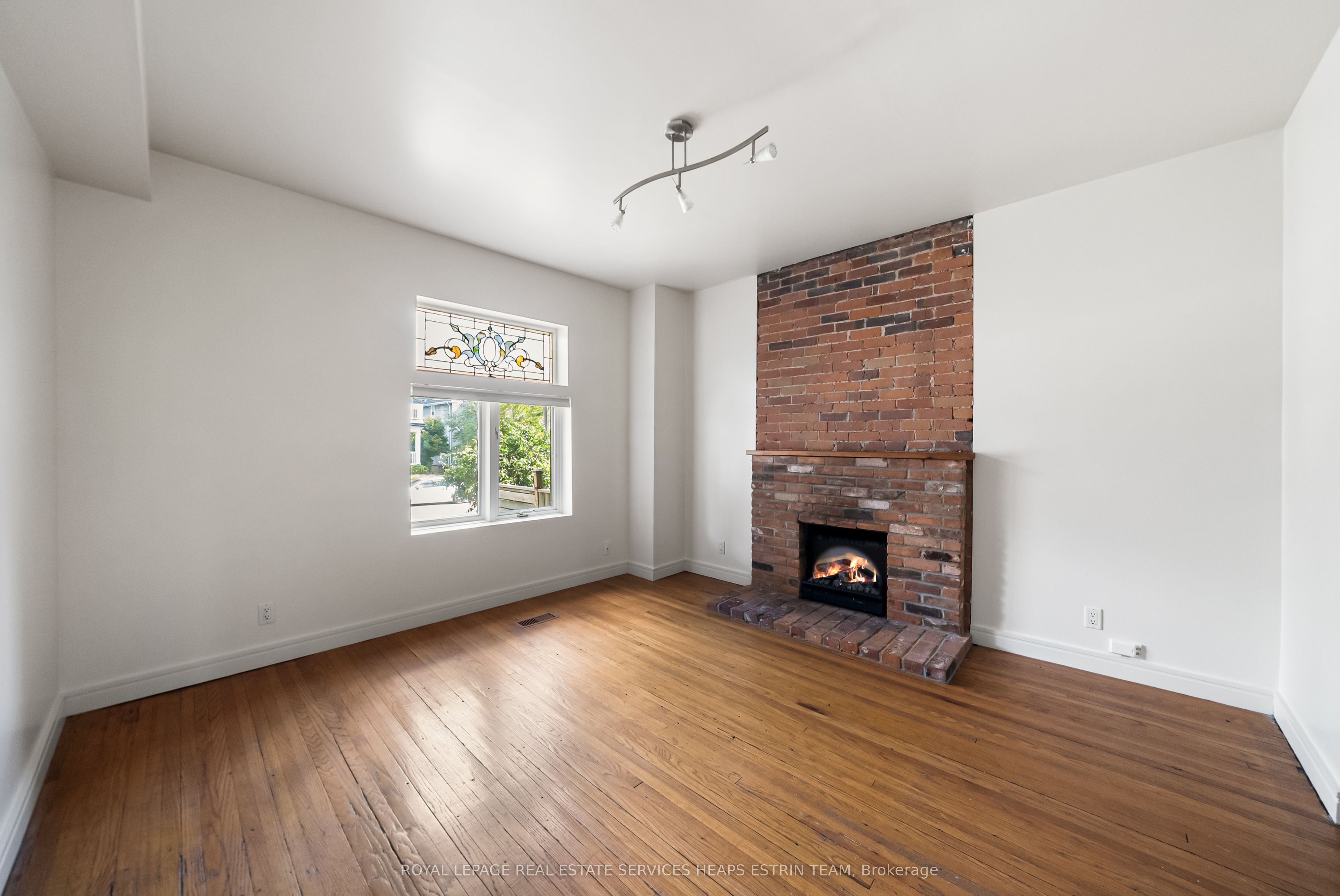 300 Woodbine Avenue