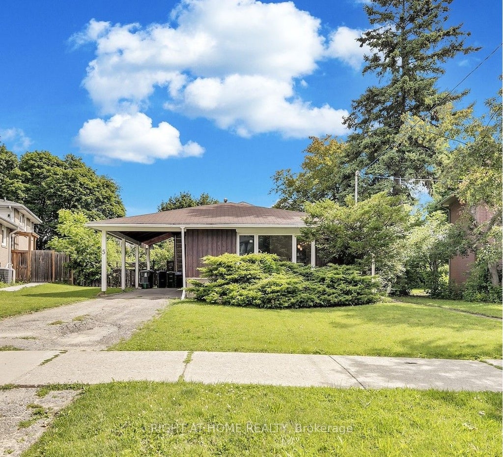Photo of 5 Clareville Crescent, Toronto, ON M2J 2B9 (MLS # C13729902)