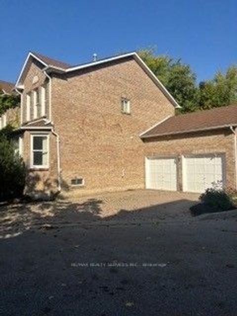 6653 Mockingbird Lane Mississauga ON L5N 5K1