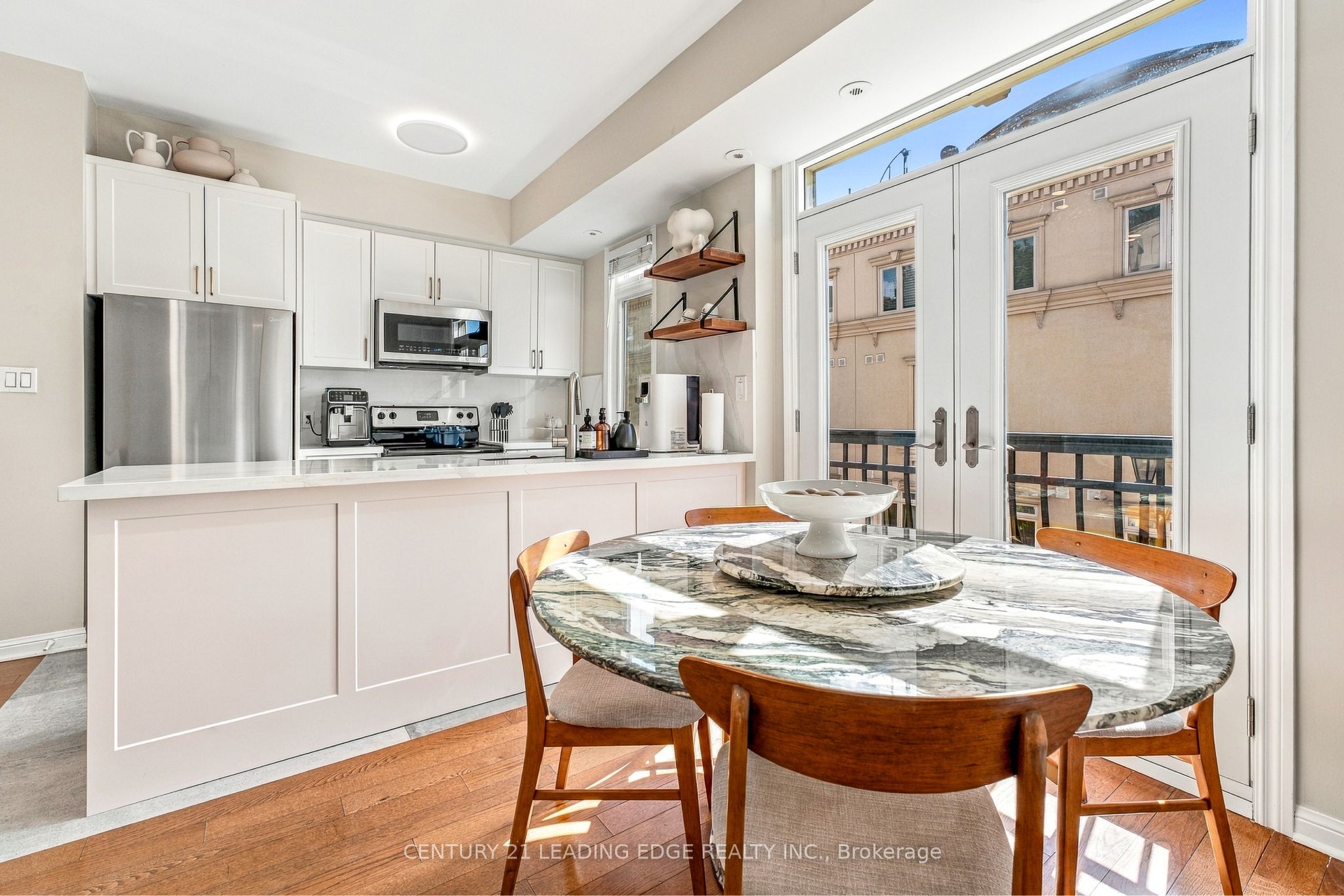 98 Carr Street TH5