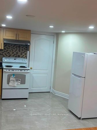 12 Haviland Circle
