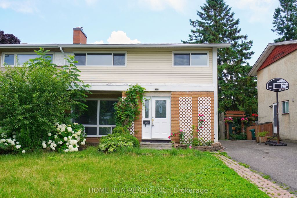 Photo of 1292 Meadowlands Drive E, Cityview - Parkwoods Hills - Rideau Shore, ON K2E 6K5 (MLS # X12455848)