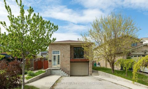 82 Dafoe Crescent Brampton ON L6Y 2L2