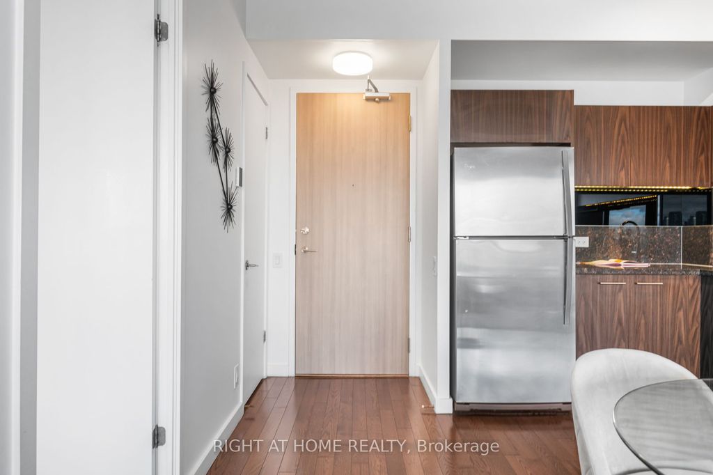 Photo of 390 Cherry Street #2404, Toronto, ON M3B 0A7 (MLS # C12527970)