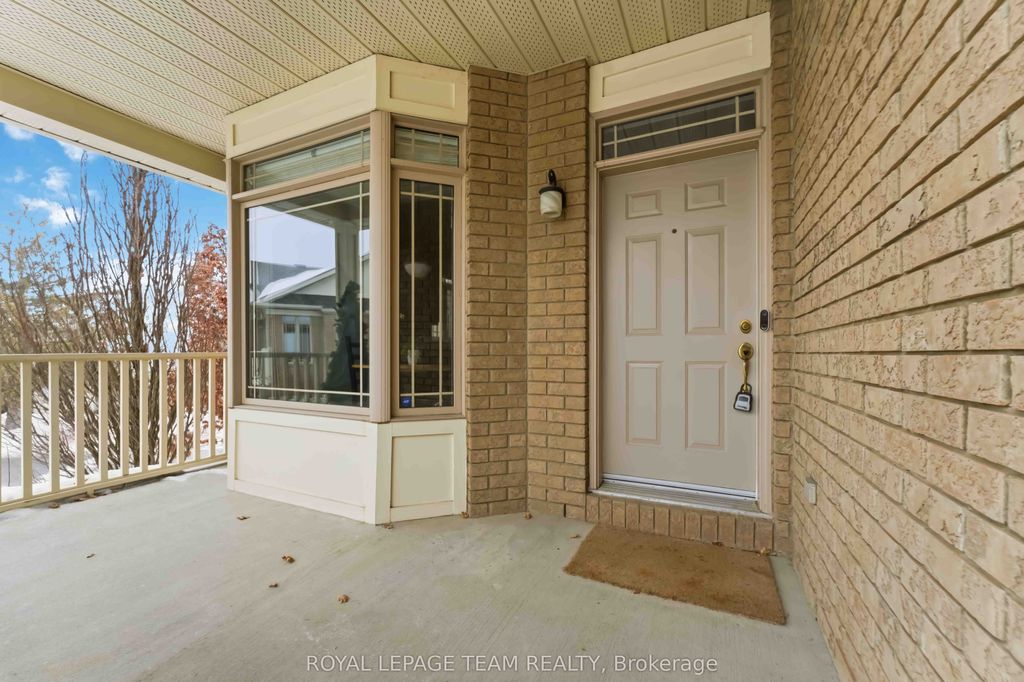 Photo of 6 Waterford Way, Country Place - Pineglen - Crestview and Area, ON K2E 7V4 (MLS # X12809124)