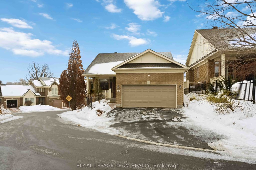 Photo of 6 Waterford Way, Country Place - Pineglen - Crestview and Area, ON K2E 7V4 (MLS # X12809124)