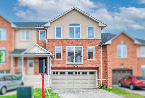 Photo of 46 Mistywood Crescent, Vaughan, ON L4J 9E6 (MLS # N12561992)