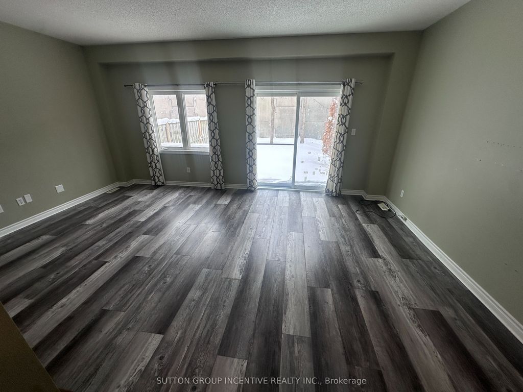 Photo of 175 Stanley Street, Barrie, ON L4M 0G2 (MLS # S12752498)