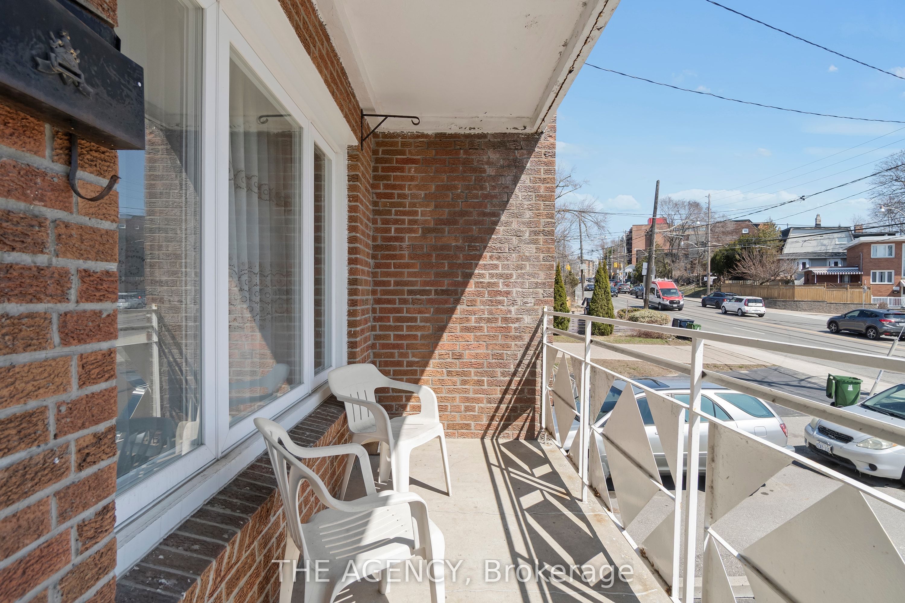402 Kingston Road