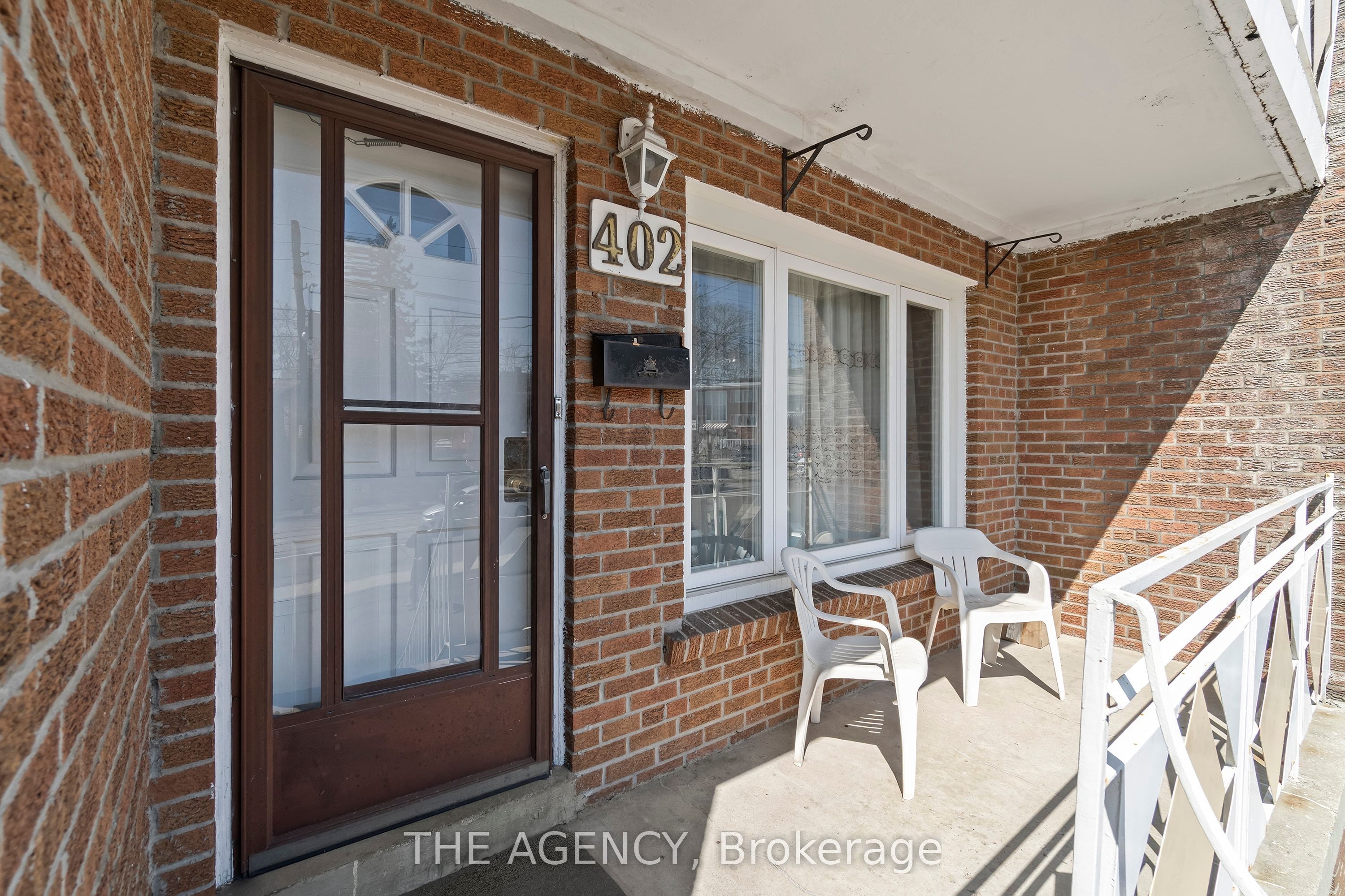 402 Kingston Road