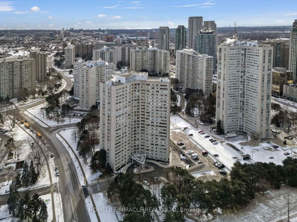 Photo of 3700 Kaneff Crescent #202, Mississauga, ON L5A 4B8 (MLS # W12733990)