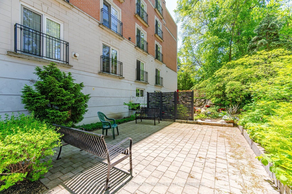 Photo of 30 Anglesey Boulevard #PH403, Toronto, ON M9A 3B5 (MLS # W13753530)
