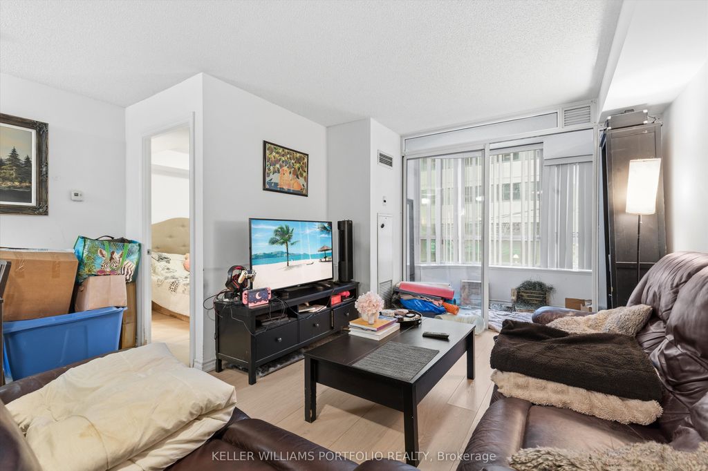 Photo of 801 Bay Street #205, Toronto, ON M5S 1Y9 (MLS # C12842022)