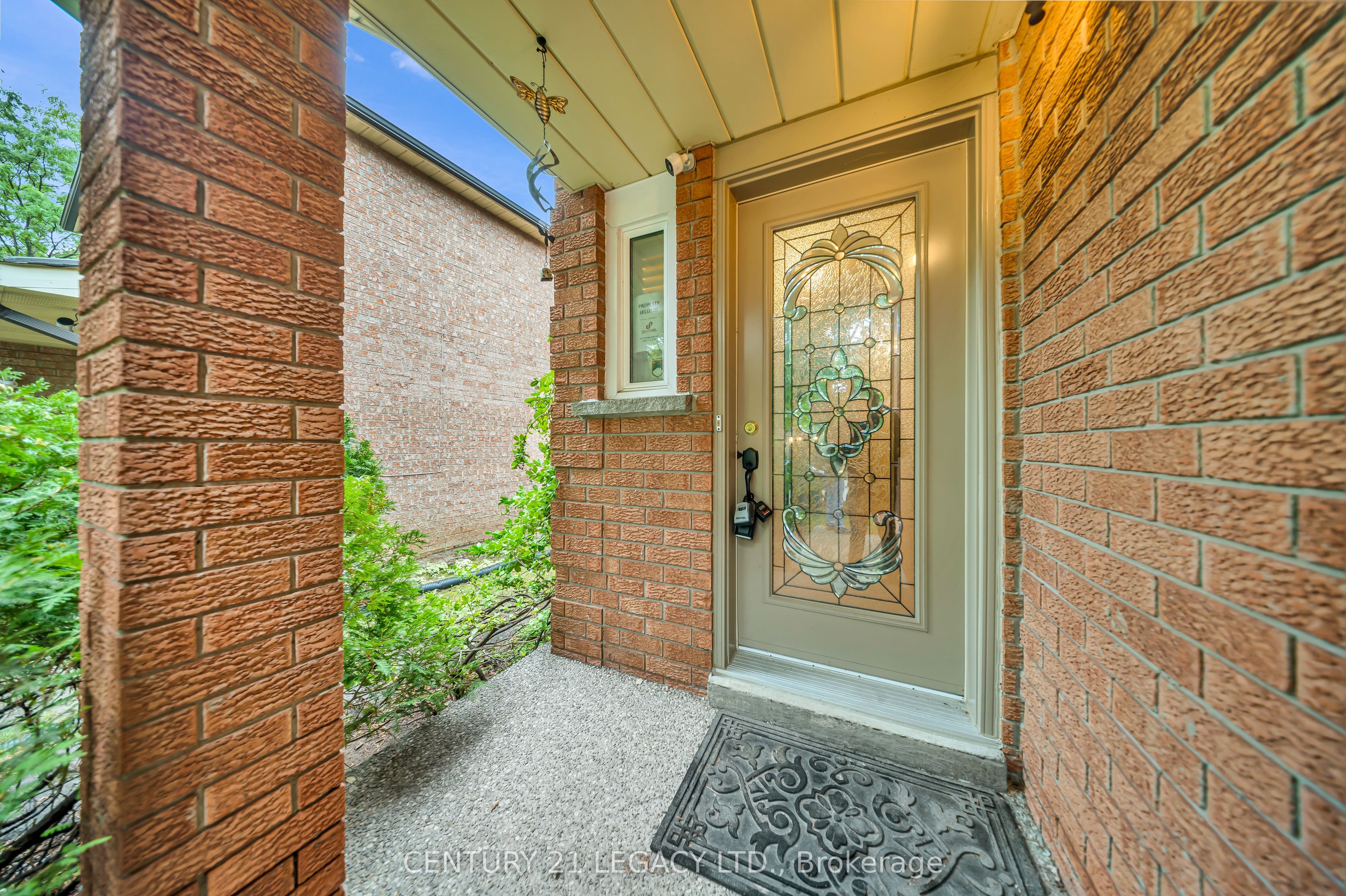 6772 Dolmage Court
