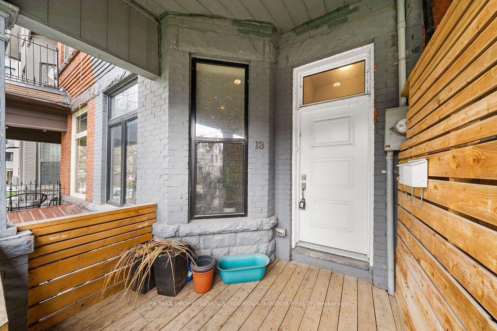 13 Spencer Avenue