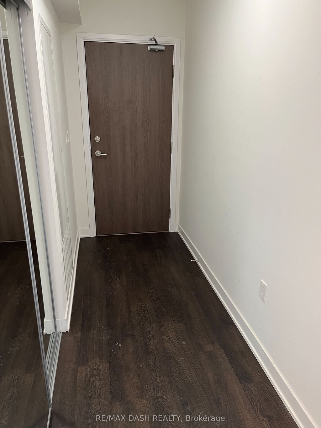 Photo of 27 Bathurst Street #806W, Toronto, ON M5V 0R1 (MLS # C12883124)