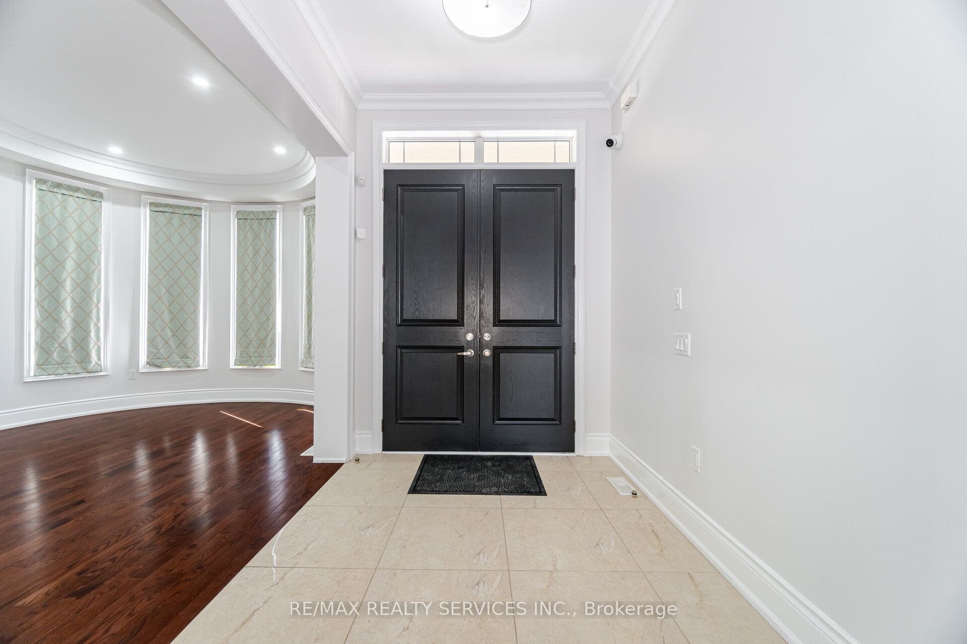 75 Parkheights Trail